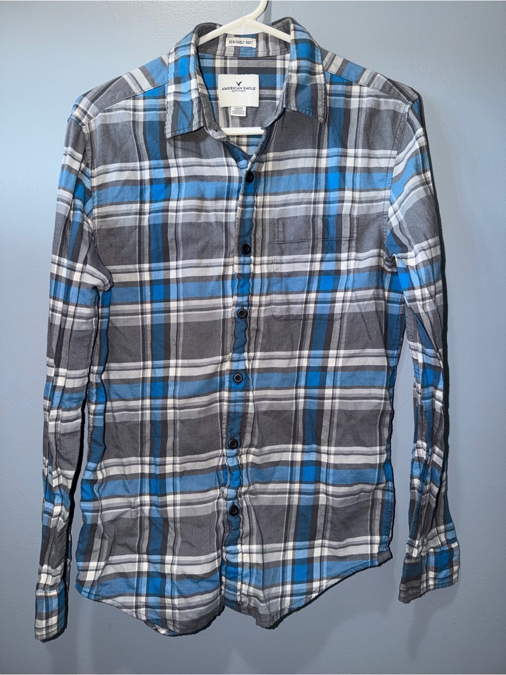 American Eagle Outfitters Blue & Gray Plaid Button-Up Shirt